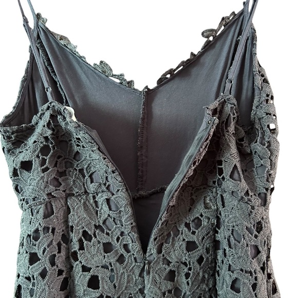 ASTR the label Womens Women's Sleeveless Lace Fit & Flare Midi Dress - Picture 6 of 16